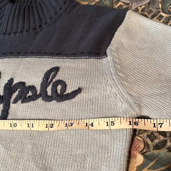 Medium Sweater - Picture 9 of 13